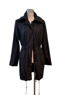 $140 Pristine black Weatherproof Adjustable waist Adirondack spring jacket M